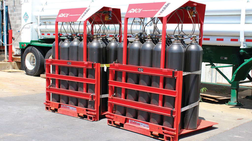 Weldcoa gas pallets filled with gas cylinders